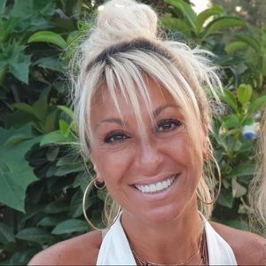 Meet your Posher, Angie